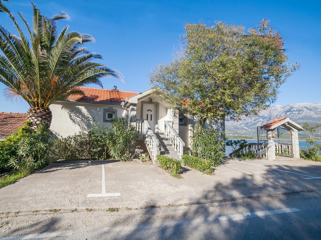 Apartments Elena Tivat Exterior foto